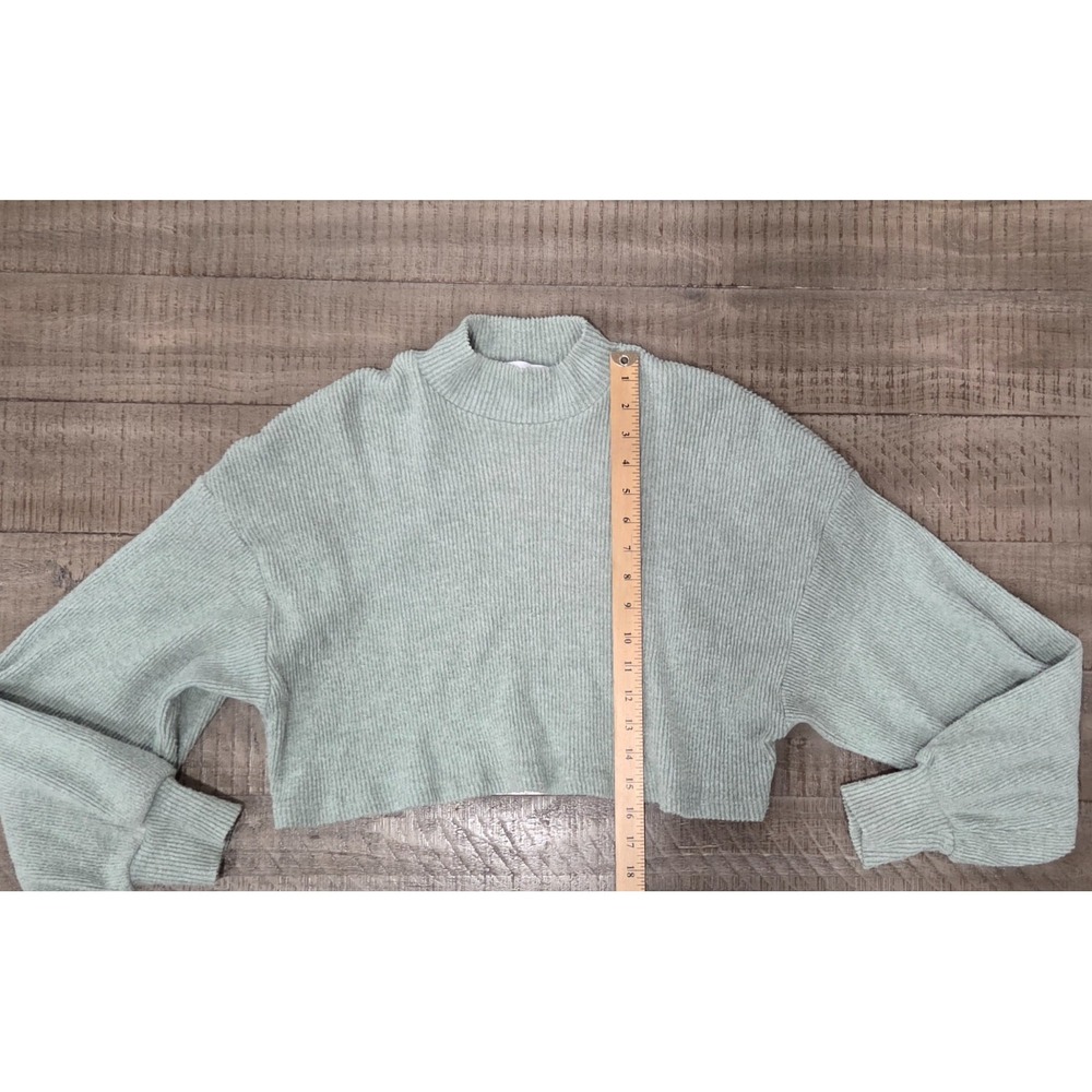 Bershka Sage Green Ribbed Cropped Mock Neck Sweater Size Large - Picture 6 of 6